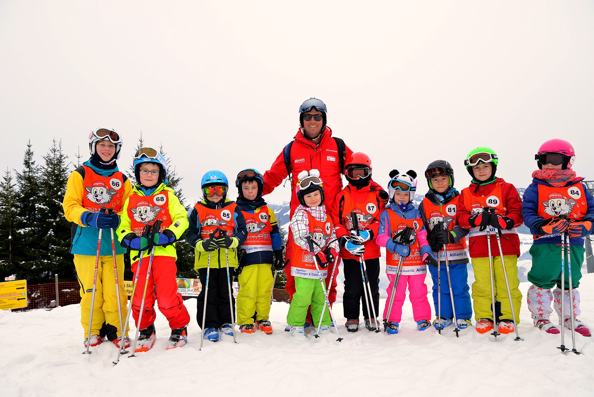 files/upload/kinderkurse/skischule-alpin-gruppenfoto-kinder-3.jpg